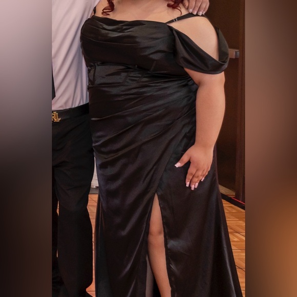 Dresses & Skirts - Elegant Black Satin Gown
